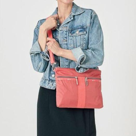 ✨新品未使用✨レスポートサック　POUCH CROSSBODY　ポップコーラル ✨新品未使用✨レスポートサック POUCH CROSSBODY ポップ