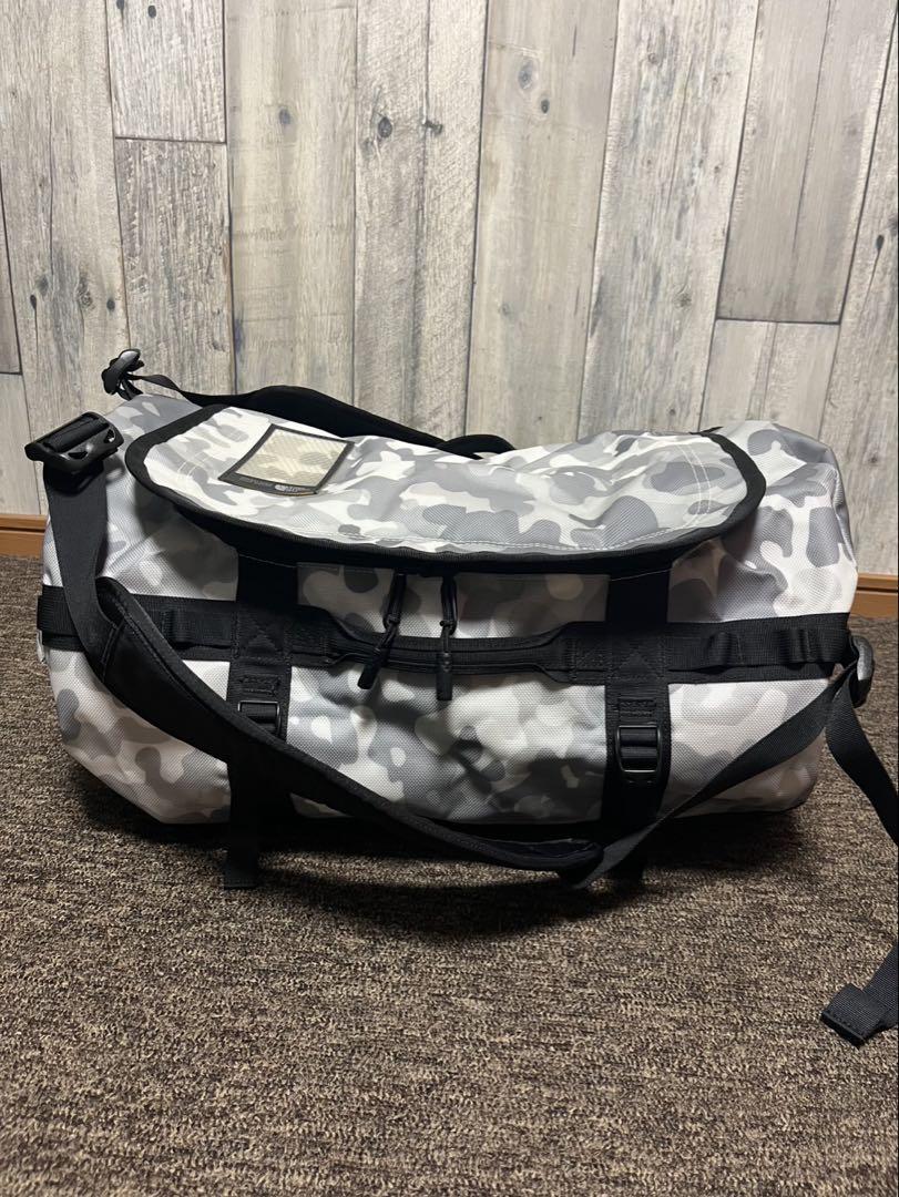 THE NORTH FACE ボストンバッグ グレー・カモフラージュ