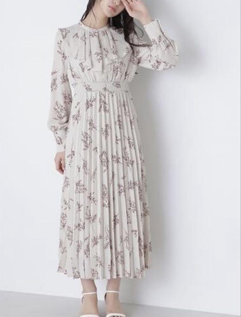 【再値下げ!新品】NATURALBEAUTYBASIC花柄ワンピース Sサイズ