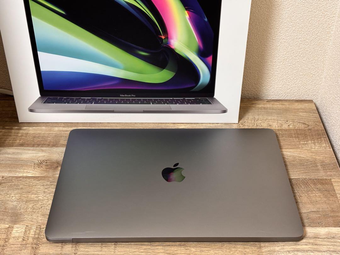 Apple MacBook