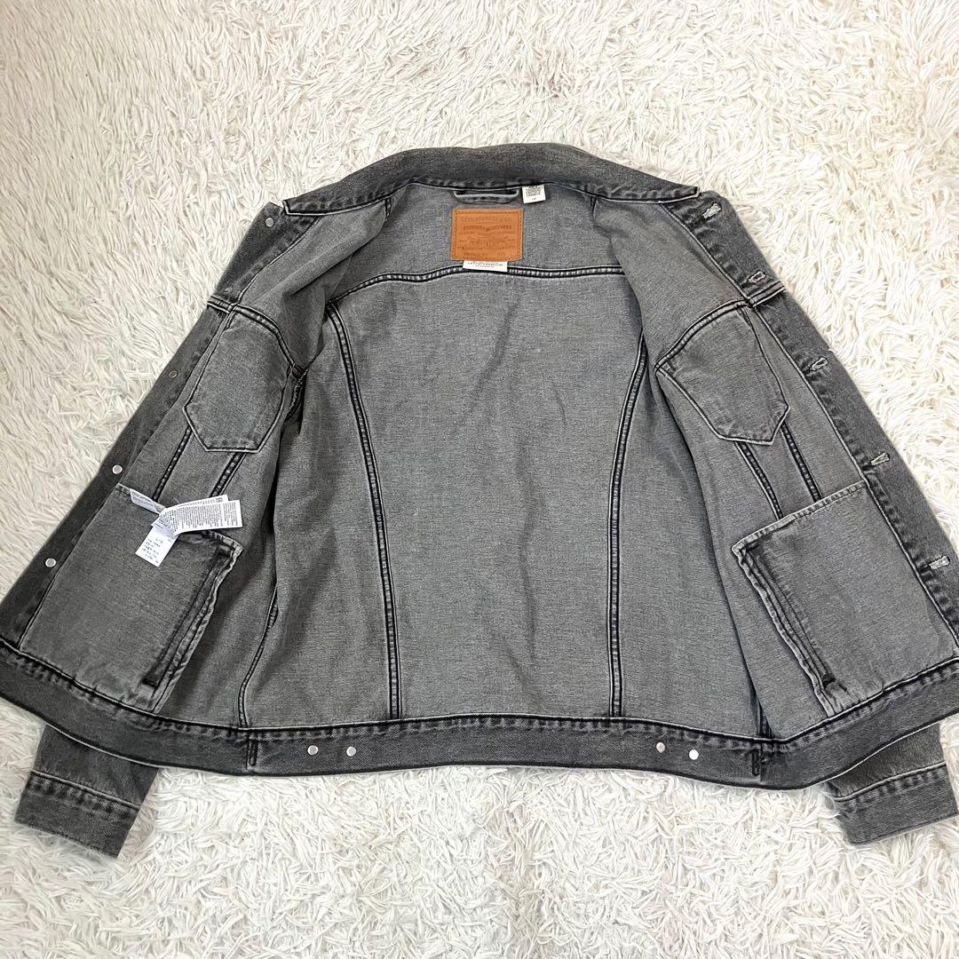 美品◎Levi's ブラックデニムトラッカージャケット Lサイズ