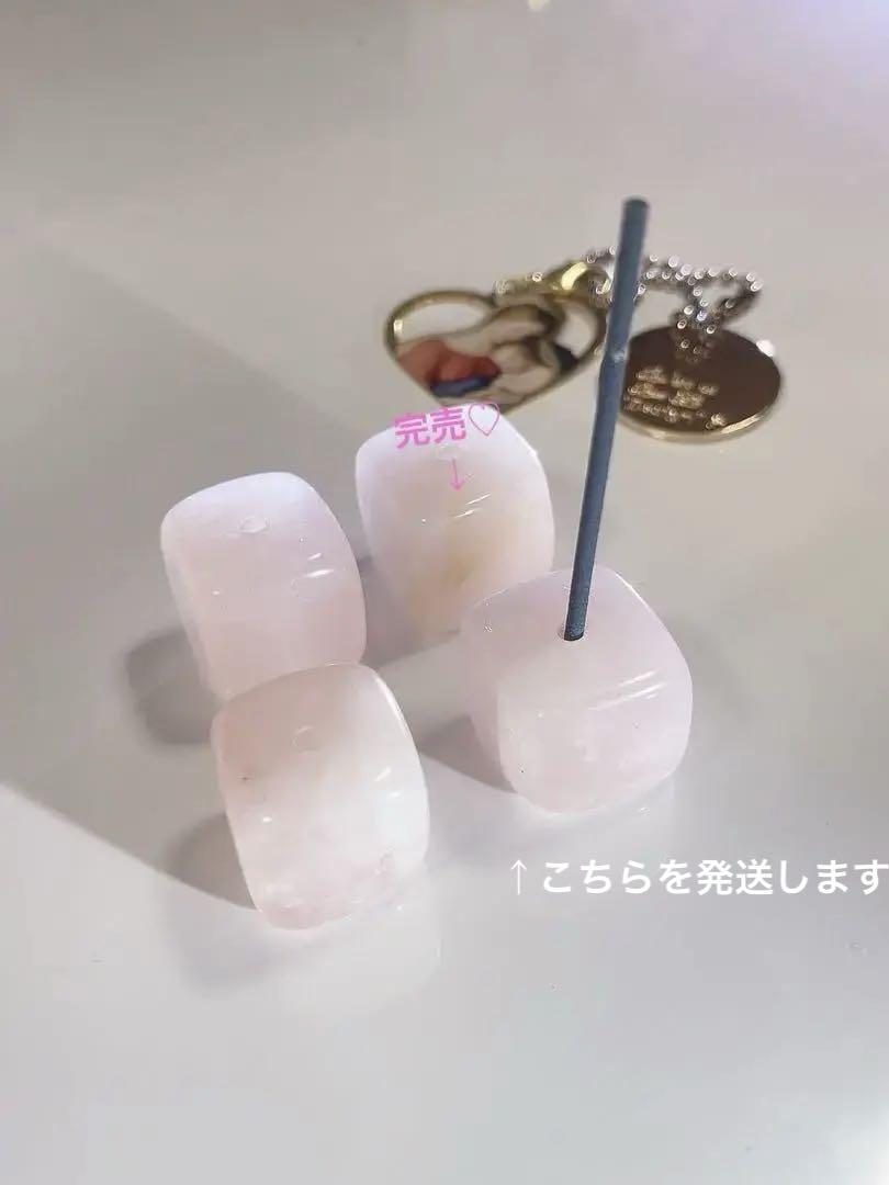 残2♡ローズクォーツ♡恋愛、復縁、出会い、美容、自愛、癒し♡お香立て♡