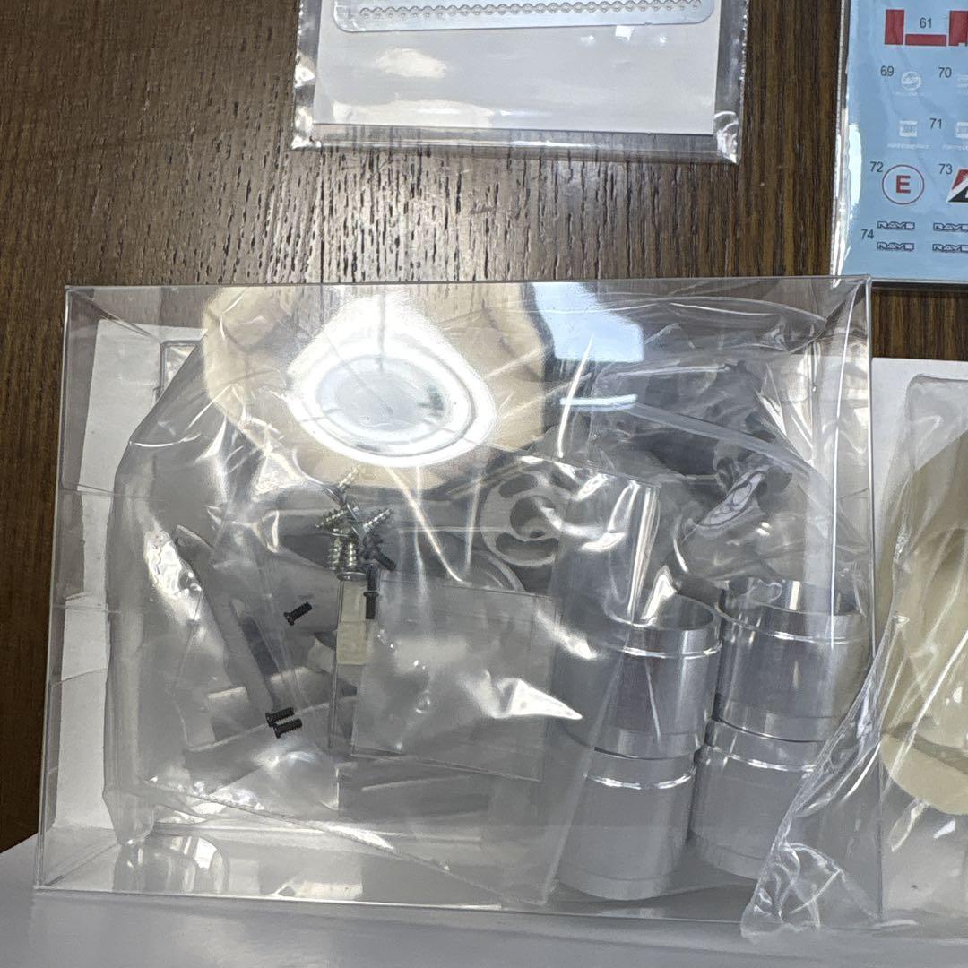 スタジオ27 1/20スケール レジンキット FW30 未組立 - メルカリ