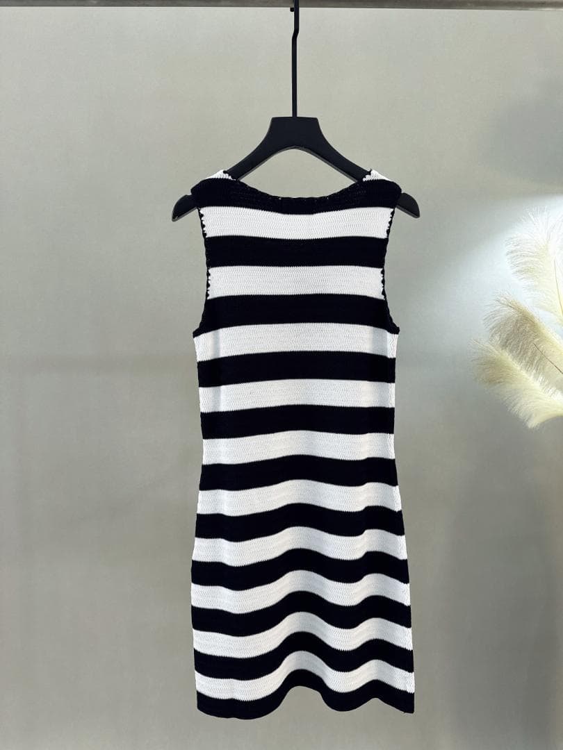 G/FORE ゴルフウェア モノトーン ワンピース + ショール 完売品✨ G/FORE ゴルフウェア モノトーン ワンピース + ショール 完売品✨