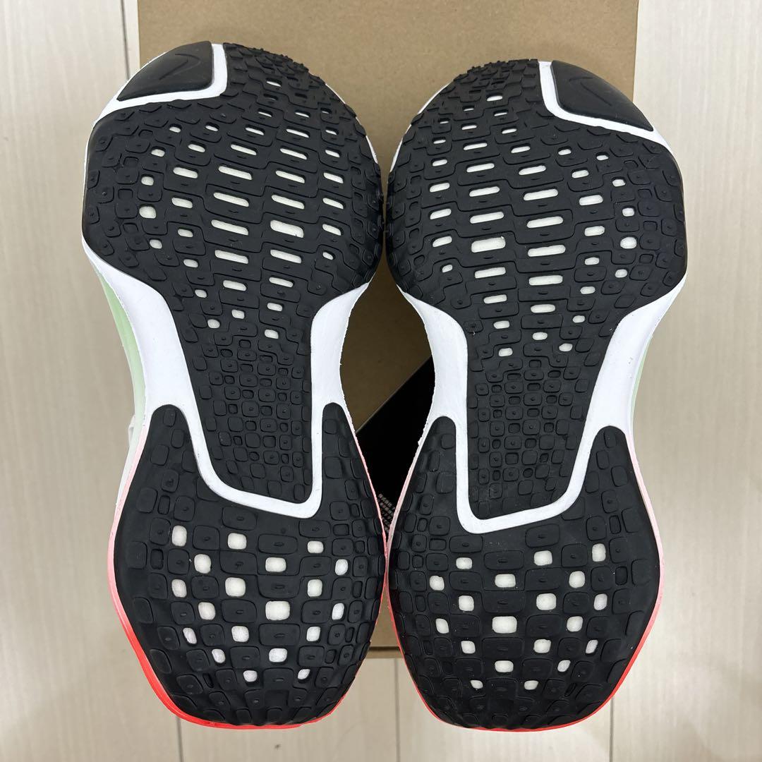 NIKE ナイキ ズームX インヴィンシブルラン3 画像3