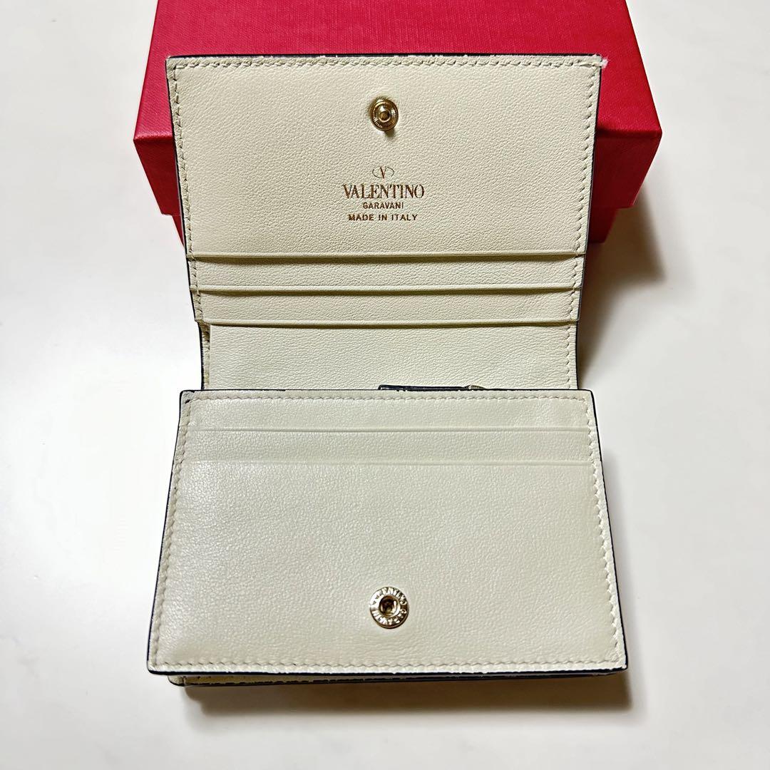 【人気】VALENTINO ヴァレンティノ 財布 スタッズ