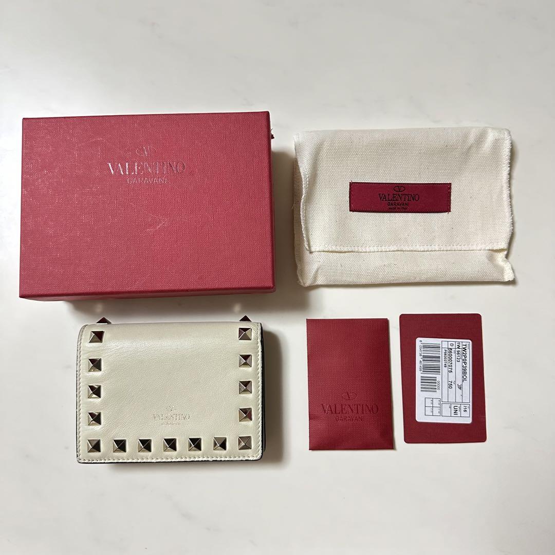 【人気】VALENTINO ヴァレンティノ 財布 スタッズ