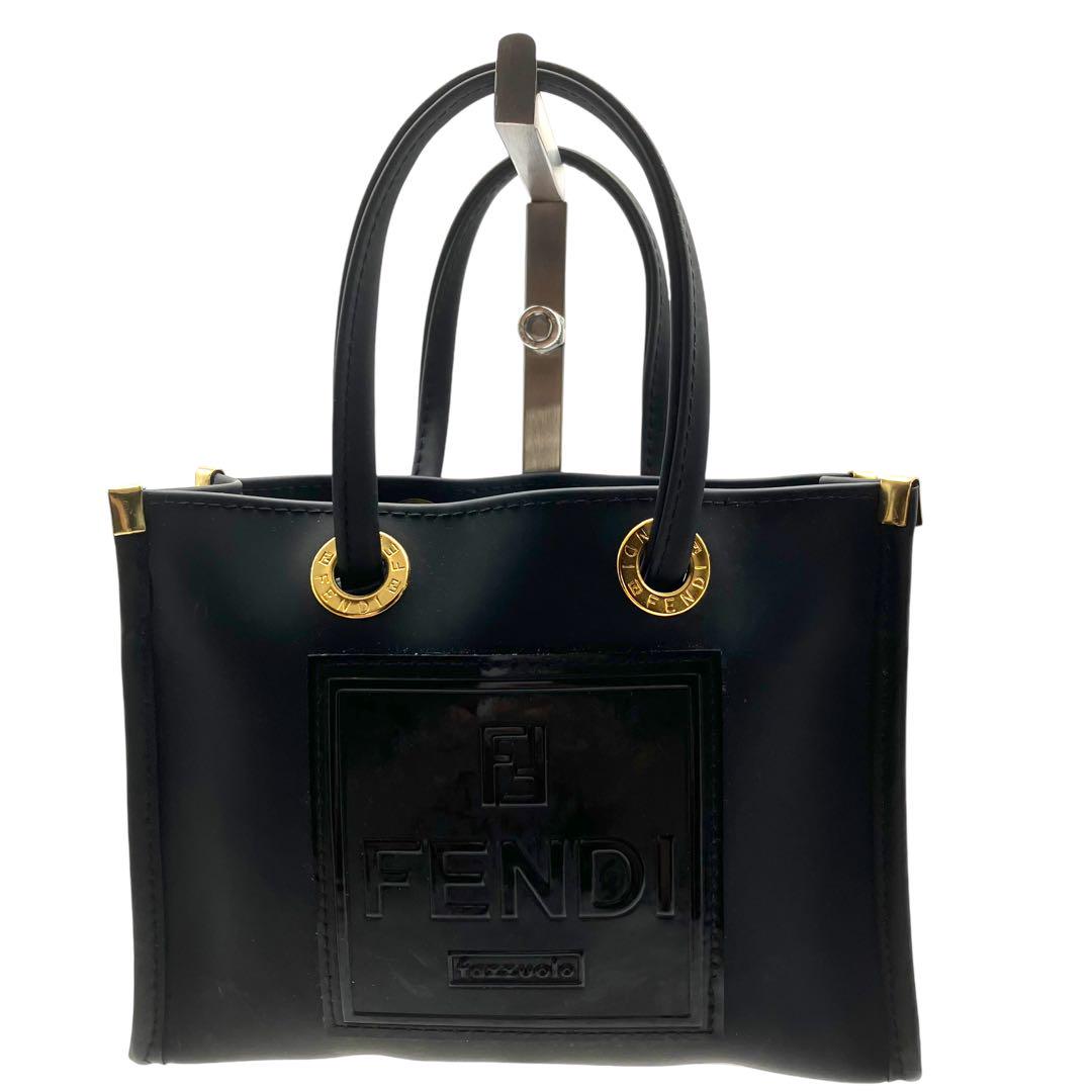 日本人気超絶の 専用◎フェンディ FENDI ミニ ロゴ ハンドバッグ ラバー製 ブラック バッグ