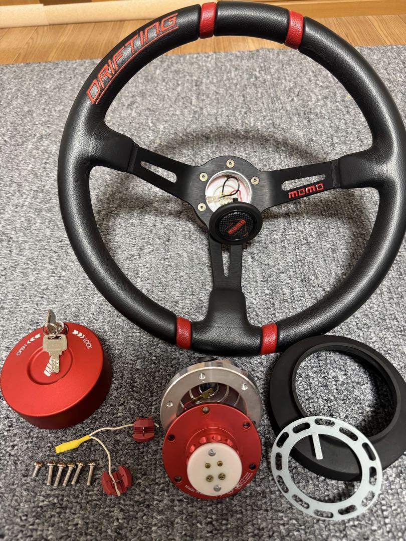MOMO ステアリング ZN6 86