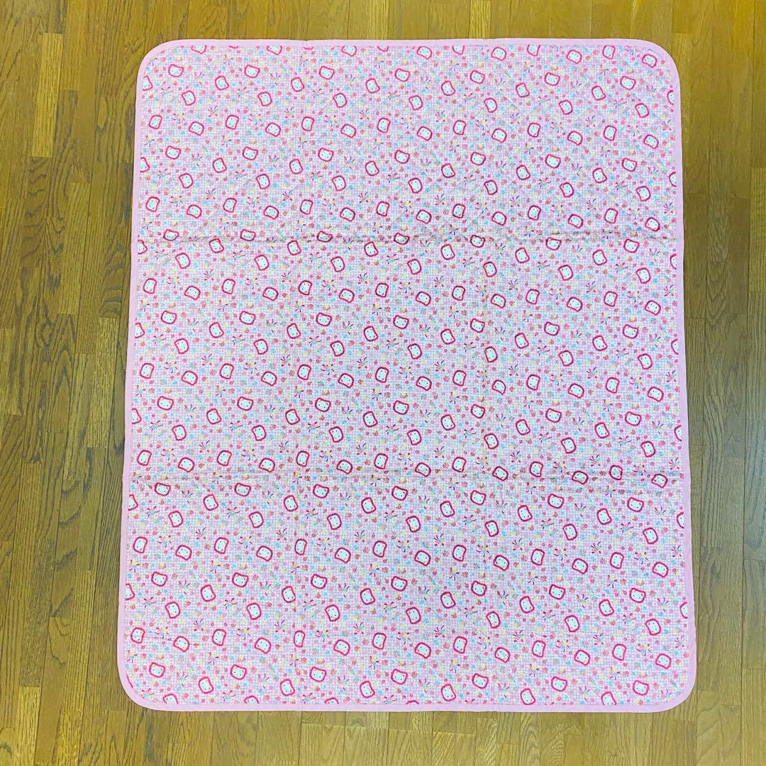 在庫少　サンリオ　ハローキティ　キルティングマット　バラ/ピンク 未使用　日本製