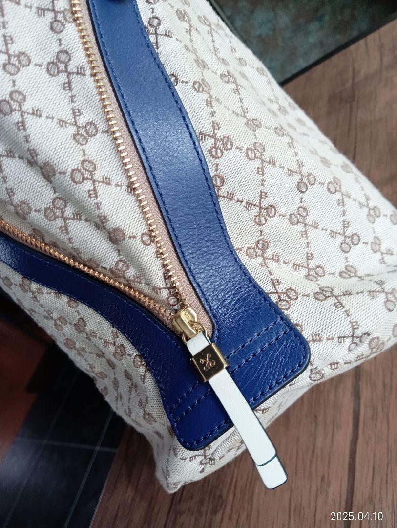 週末限定価格❣SAZABY お洒落モノグラムショルダーバッグ