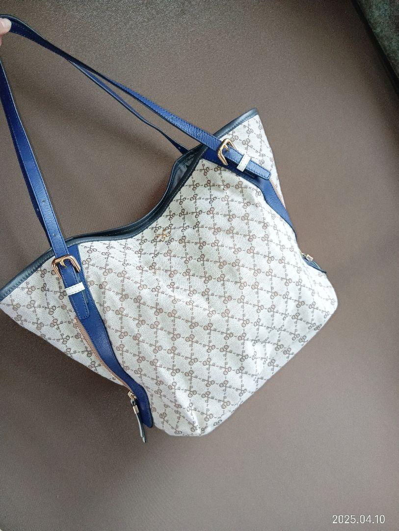 週末限定価格❣SAZABY お洒落モノグラムショルダーバッグ