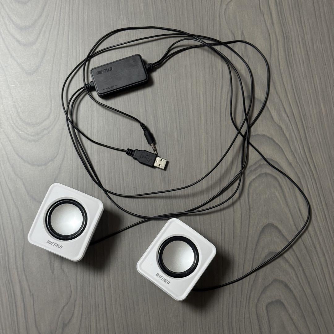 フィリップス クアッド HD モニター（スピーカーサービス） Amazon.co.jp: PHILIPS 液晶ディスプレイ PCモニター 27E1N5500E