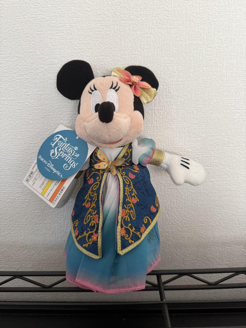 ファンタジースプリングス　ミニー　ぬいぐるみバッジ 公式】ぬいぐるみバッジ｜おすすめグッズ | 東京ディズニーリゾート