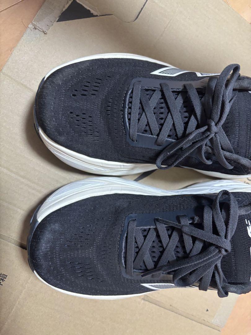 ニューバランス　Fresh Foam X More v5 26.5センチ