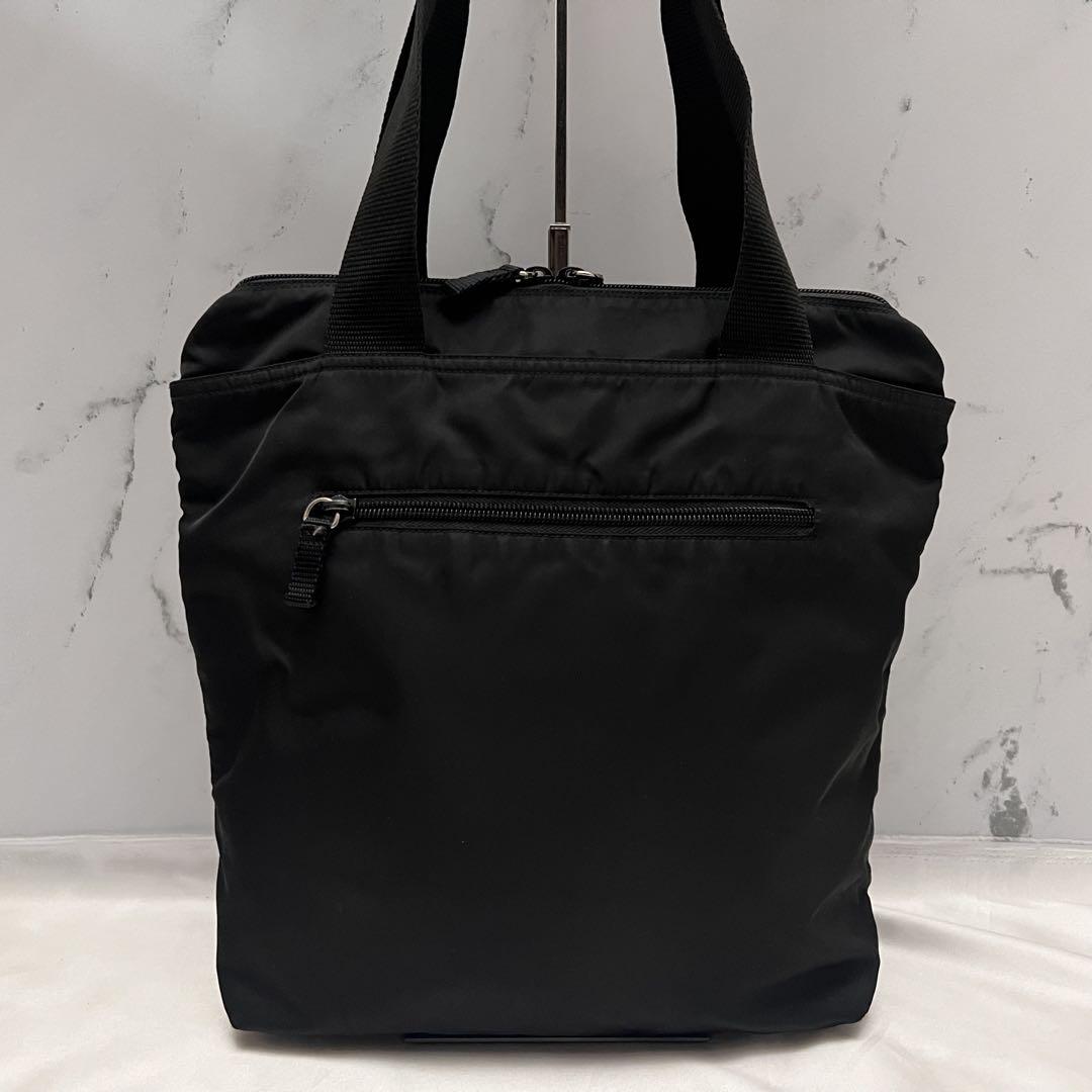 登場! ✨美品✨プラダ 大容量トートバッグ A4対応 ナイロン 三角 バッグ