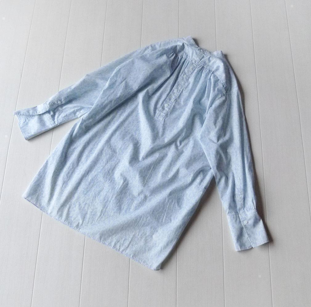 美品 トゥモローランド マカフィー 2,3万 リバティーのスタンドカラーブラウス