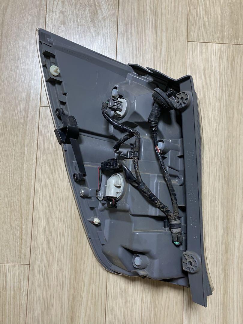 ホンダ RK5 後期 ステップワゴン スパーダ 右 ライト 車 部品