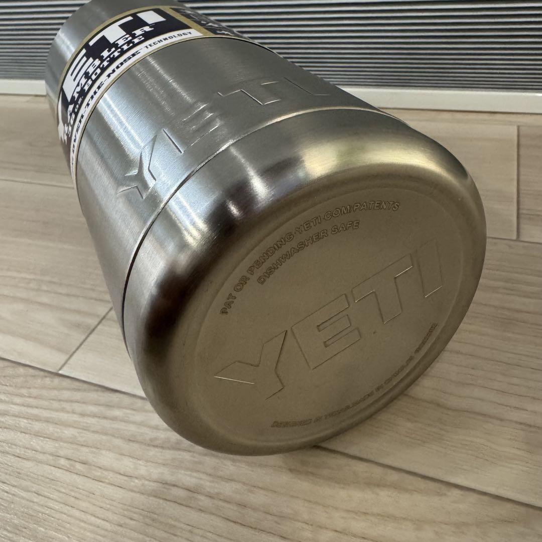 大人も着やすいシンプルファッション 新品未使用YETI イエティ ランブラー36oz ステンレス シルバー 弁当箱・水筒