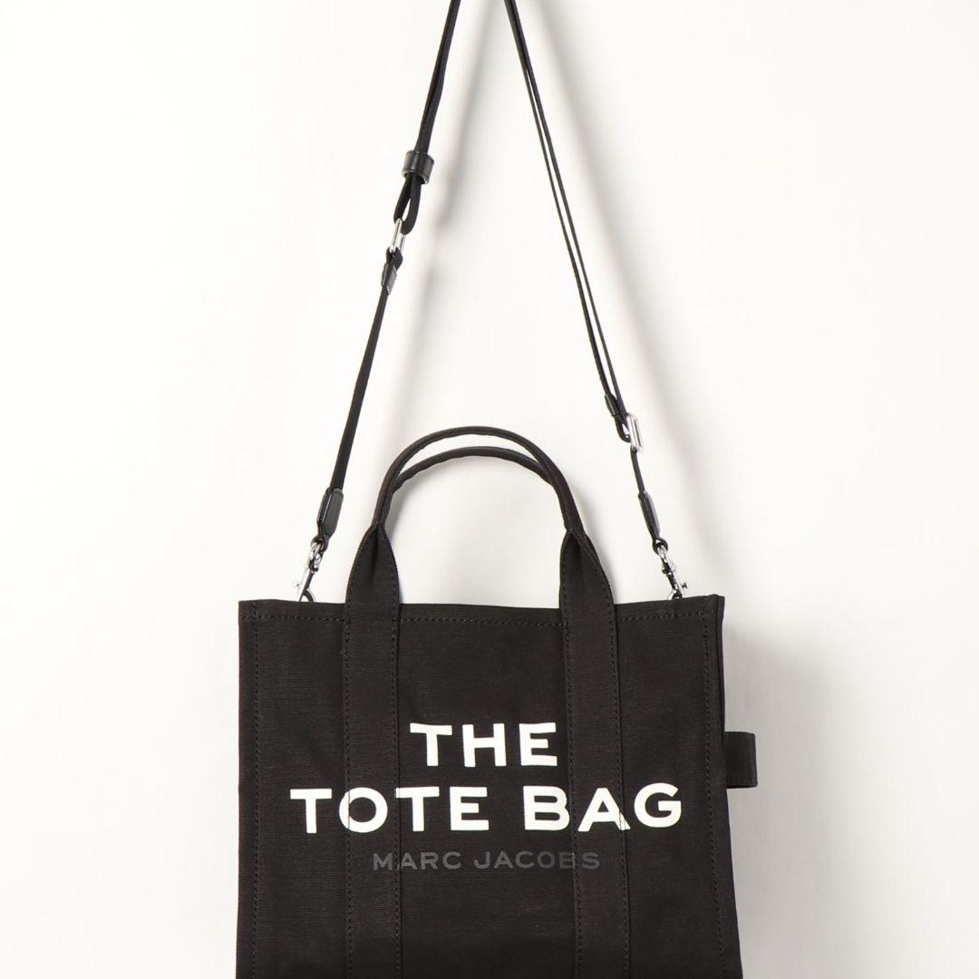 マークジェイコブス　THE TOTE BAG TRAVELER TOTE重さ約910g