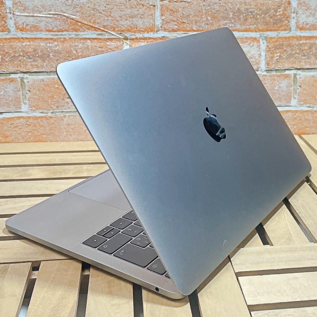(2394)MacBook Pro i7 16GB 充電151回 極上品 2394)MacBook Pro i7 16GB 充電151回 極上品