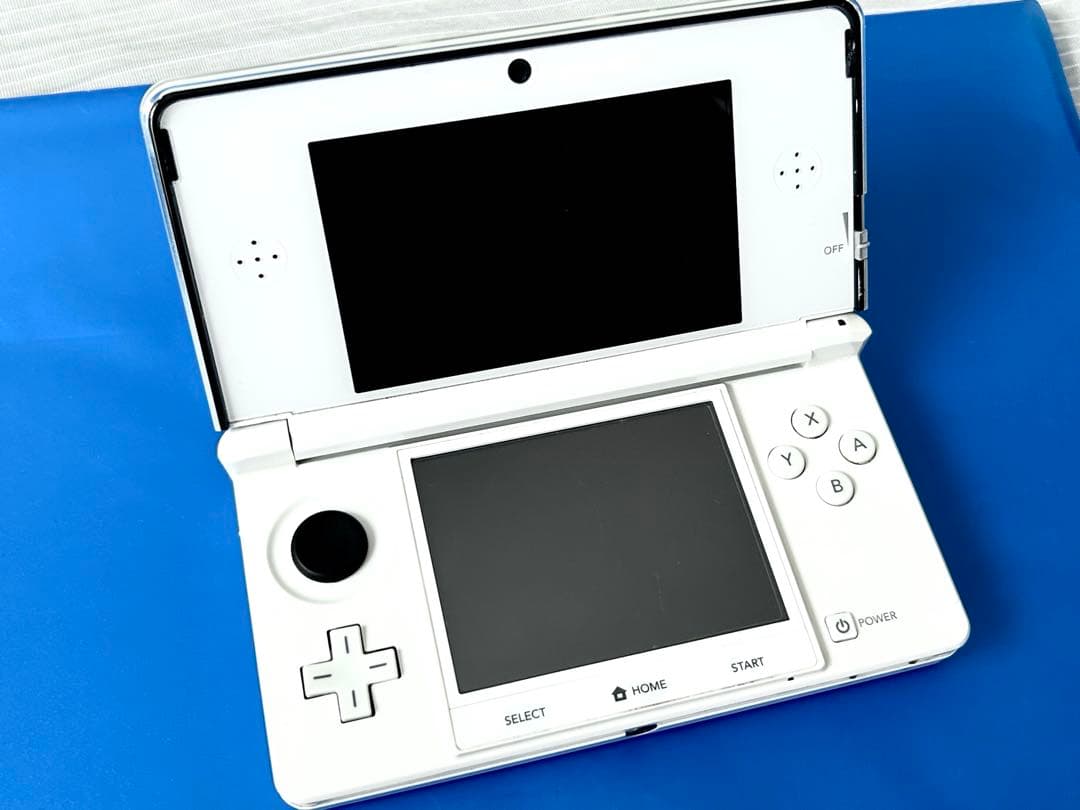 ニンテンドー3DS 本体 ホワイト