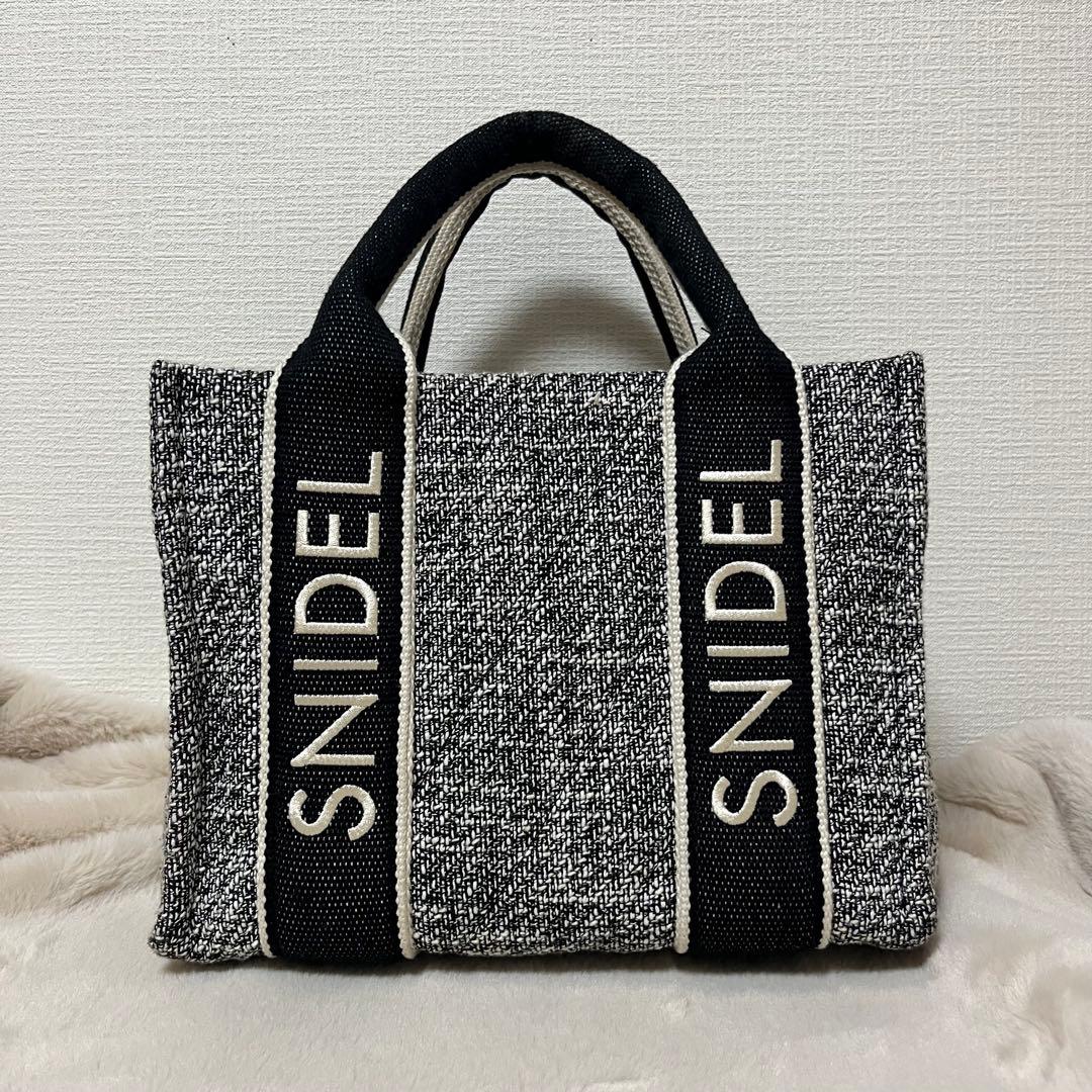 snidel キルティングロゴバッグ トートバッグ
