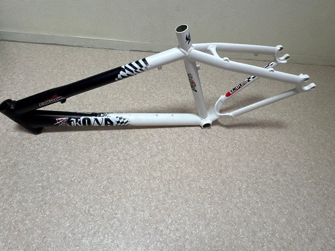 マウンテンバイクフレームKONA