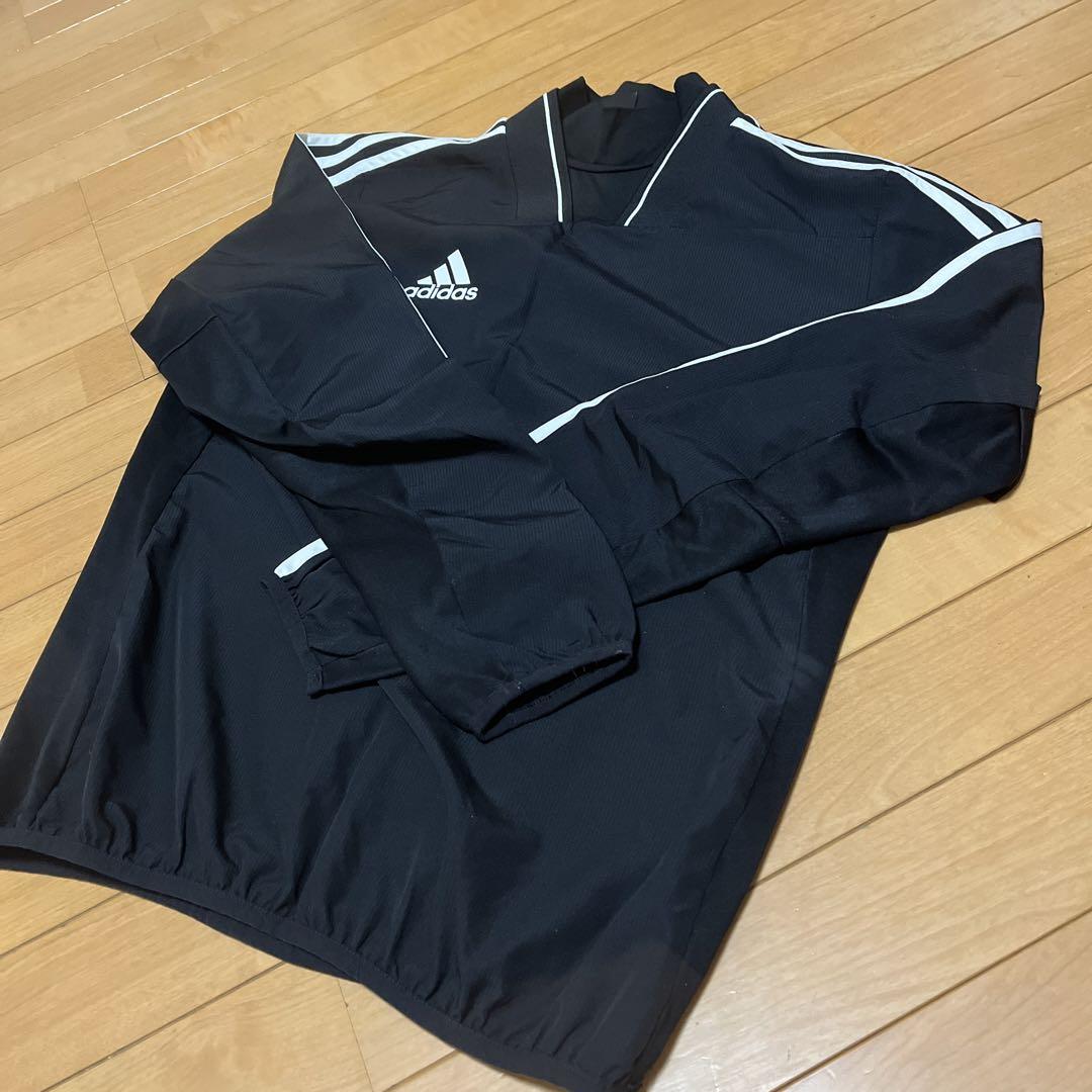 adidasピステ上　ジュニアサイズ