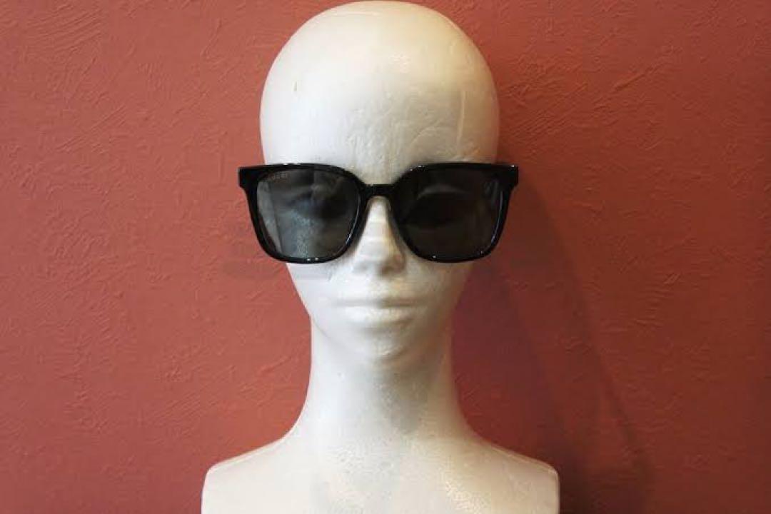 GUCCI スクエア サングラス ユニセックス 美品 ブラック