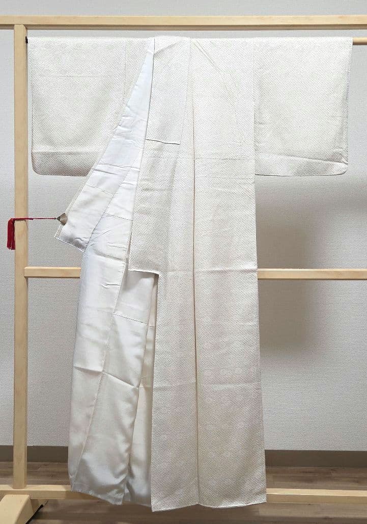 D◆着物くつろぎ 総絞り 花の地模様 白色 袷 正絹 小紋 着物 D◆着物くつろぎ 総絞り 花の地模様 白色 袷 正絹 小紋 着物