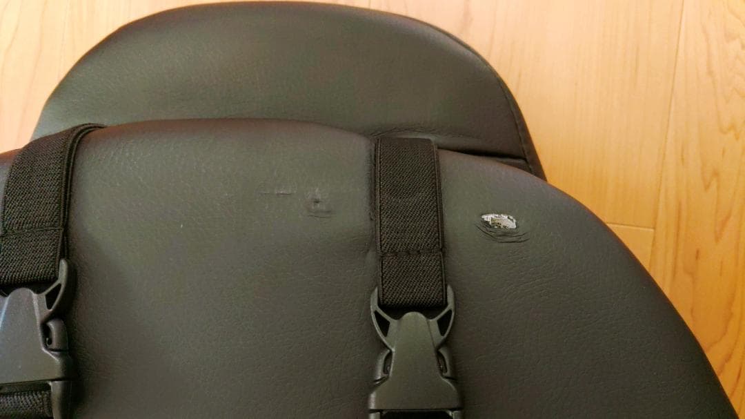 E-WINゲーミングチェア CW-BK1 背もたれのみ 背面破れ全体的に状態が悪い MARWIL-DEMENAGEMENTS_CH