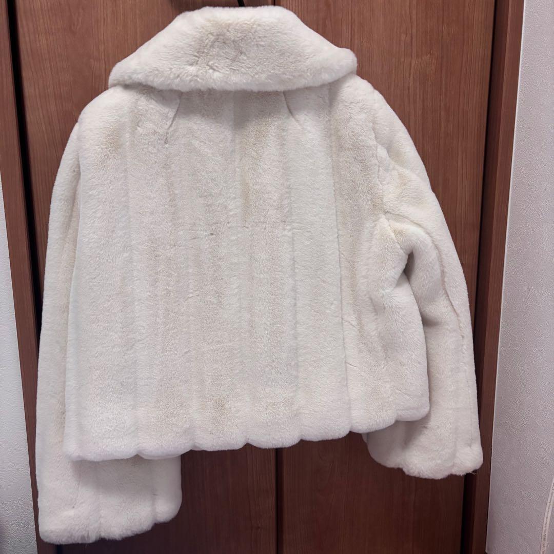 Winter Love Faux Fur Coat snow white Winter Love Faux Fur Coat snow white