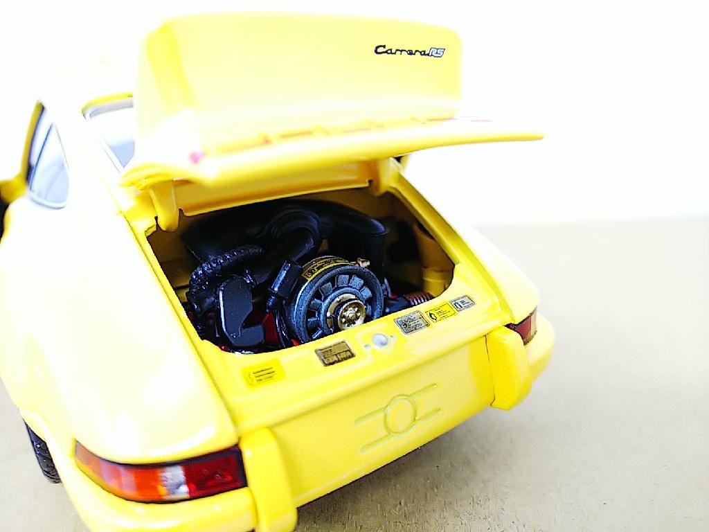 エブロ 1/24 ポルシェ 911 カレラ RS ダイキャストモデルカー