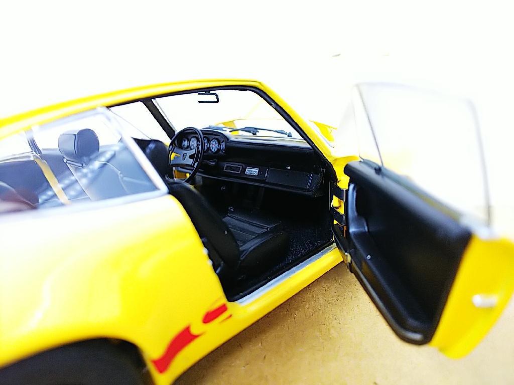 エブロ 1/24 ポルシェ 911 カレラ RS ダイキャストモデルカー