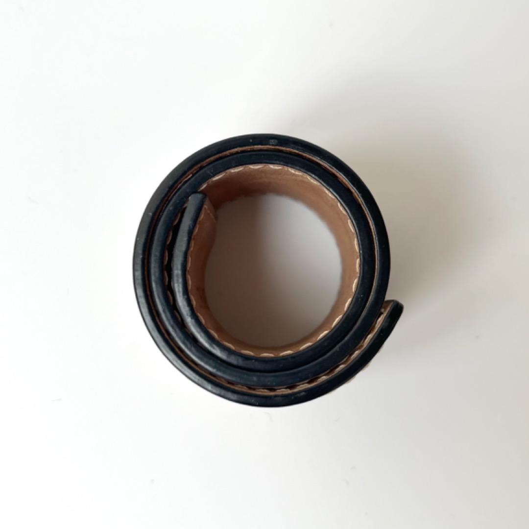 現行モデル 美品 ロエベ スラップ ブレスレット レザー バングル