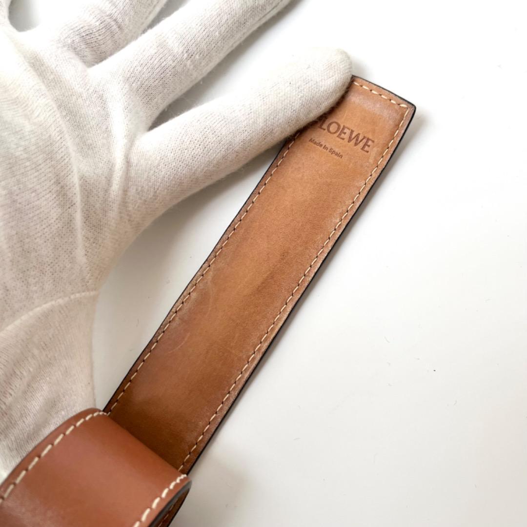 美品 ロエベ LOEWE スラップ ブレスレット レザー バングル アナグラム other - ロエベ LOEWE ブレスレット スラップブレスレット