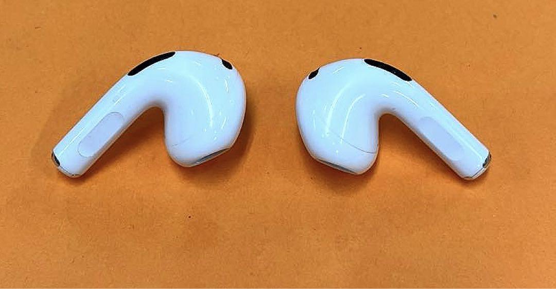 AirPods第3世代　Lightning充電ケース付き　実働品　美品