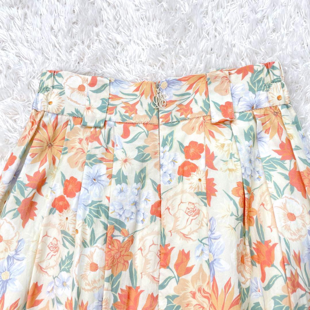 Tnewties《咀嚼音は出さないですが》スカート　セットアップ　花柄　XS