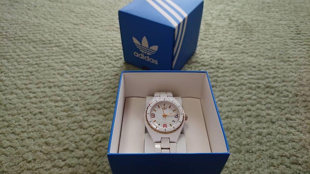 adidas デジタル腕時計 ホワイト