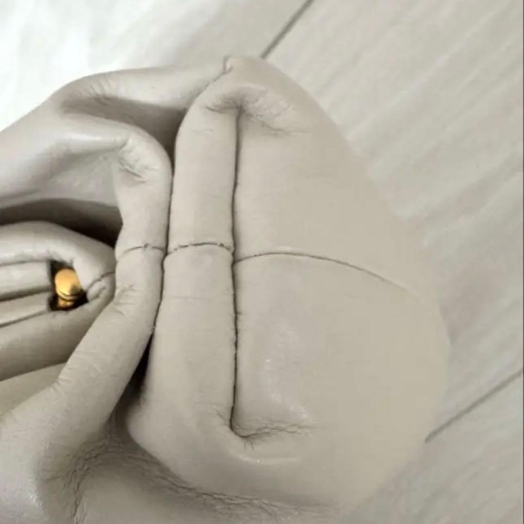 ボッテガヴェネタ ミニザポーチ アイボリー ボッテガヴェネタ ミニザポーチ アイボリー