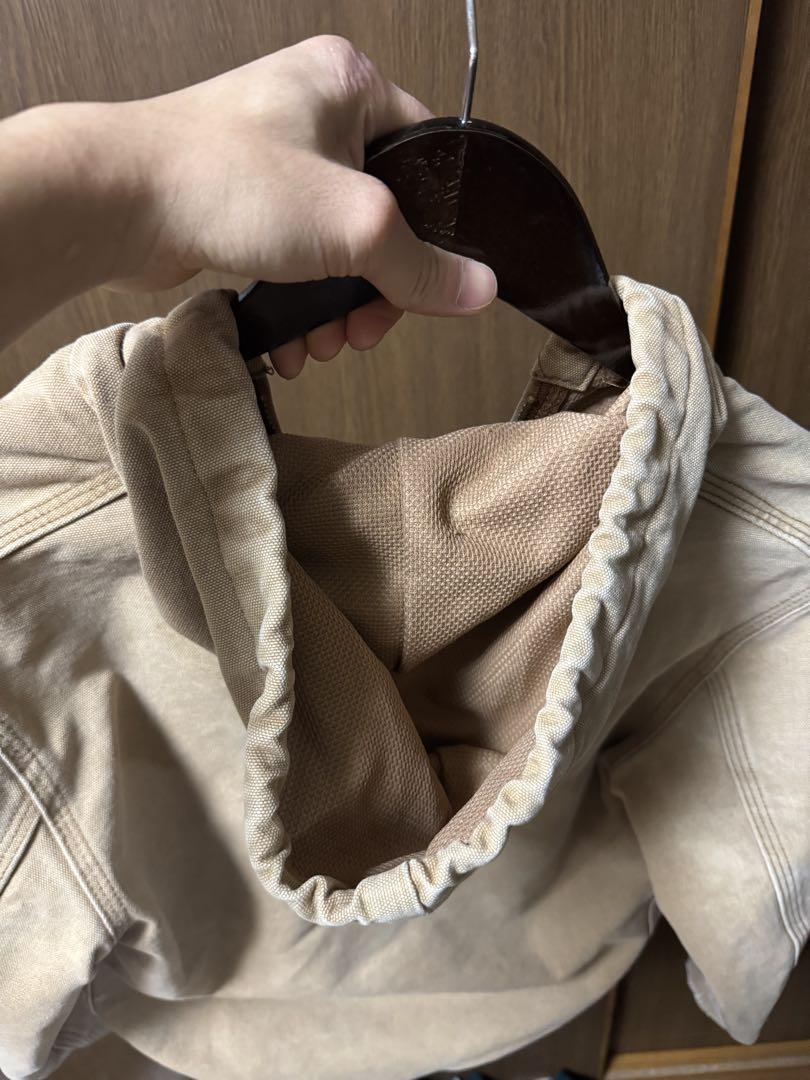雰囲気抜群！Carhartt ベージュ フード付きジャケット