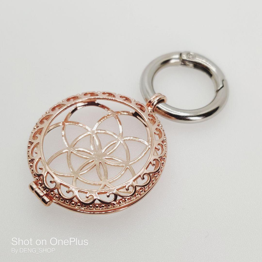 【本体セット】Apple AirTag本体、メタルケースS N386 AirTag シリコンループケース レッド ホワイト Apple - 新品未開封