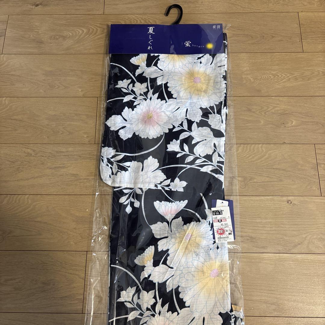 【新品未使用】浴衣　紺色 花柄
