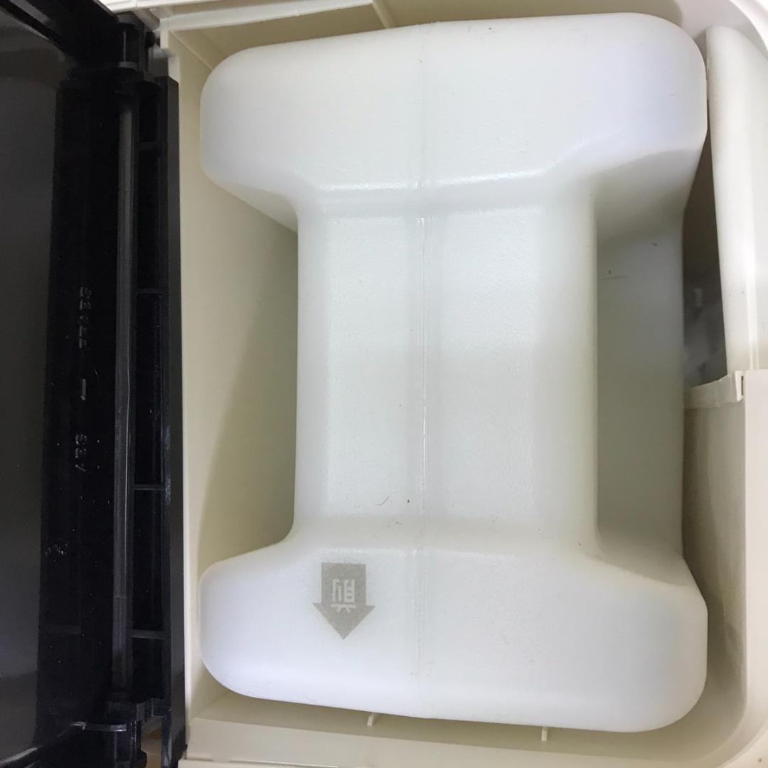 AG093　アイリスオーヤマ　大風量加湿セラミックファンヒーター
