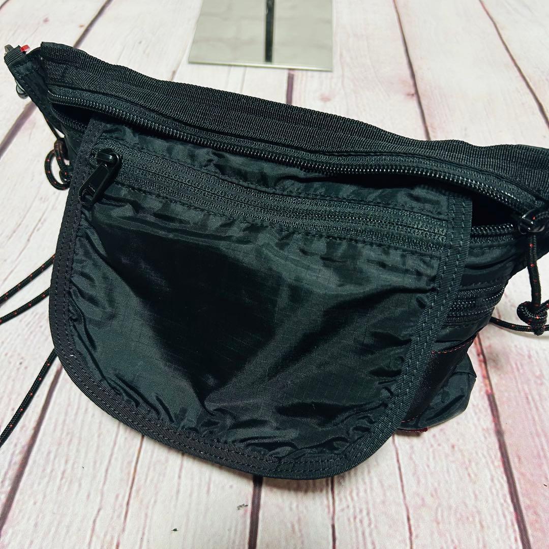 ✨新品同様✨【BRIEFING】 ショルダーバッグ サコッシュ 黒 ナイロン