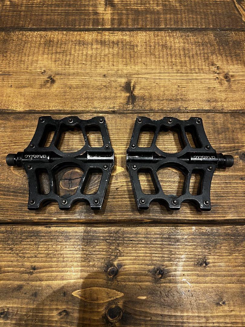arestic フラットペダル　MTB