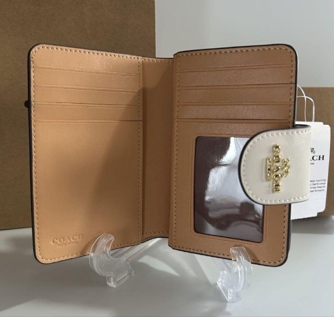 【爆買い！】 COACH 二つ折り財布 C6011 カーキ×チョークマルチ レディース 小物