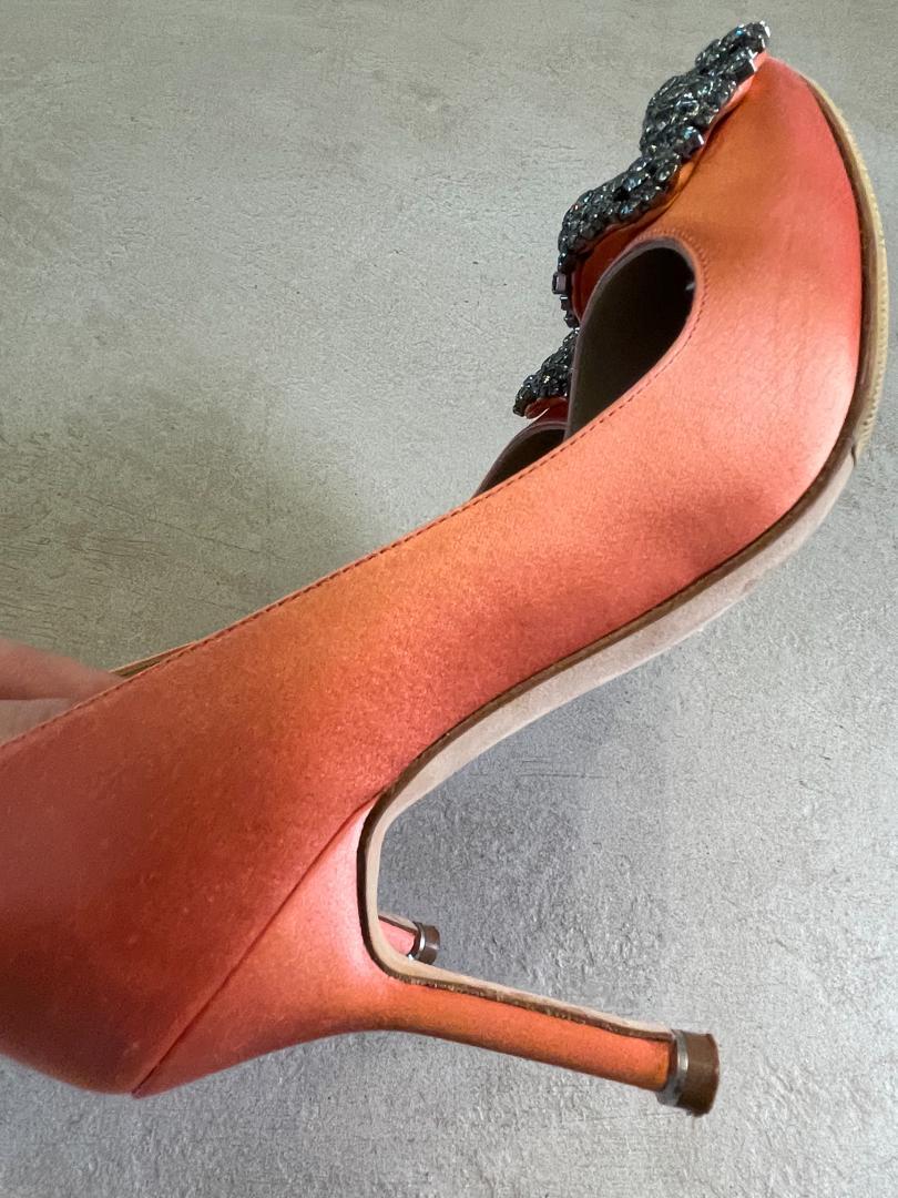 Manolo Blahnik マノロプラニク ハンギシ ポインテッドトゥ