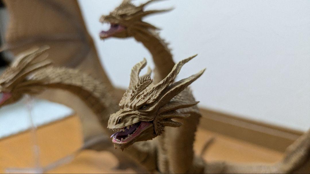 バンダイ S.H.モンスターアーツ キングギドラ (2019)